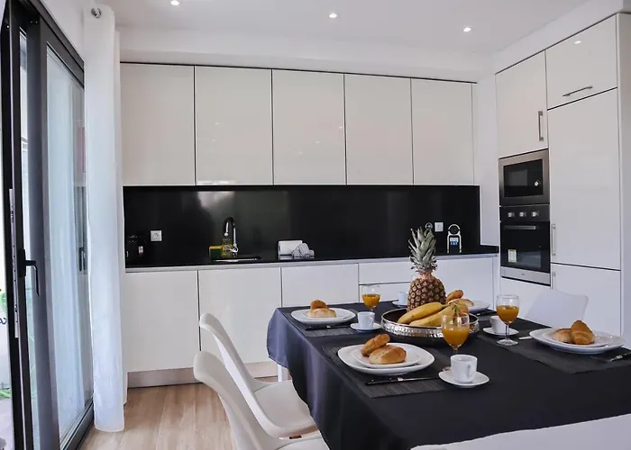 Sunshine By Algest Daire Portimão